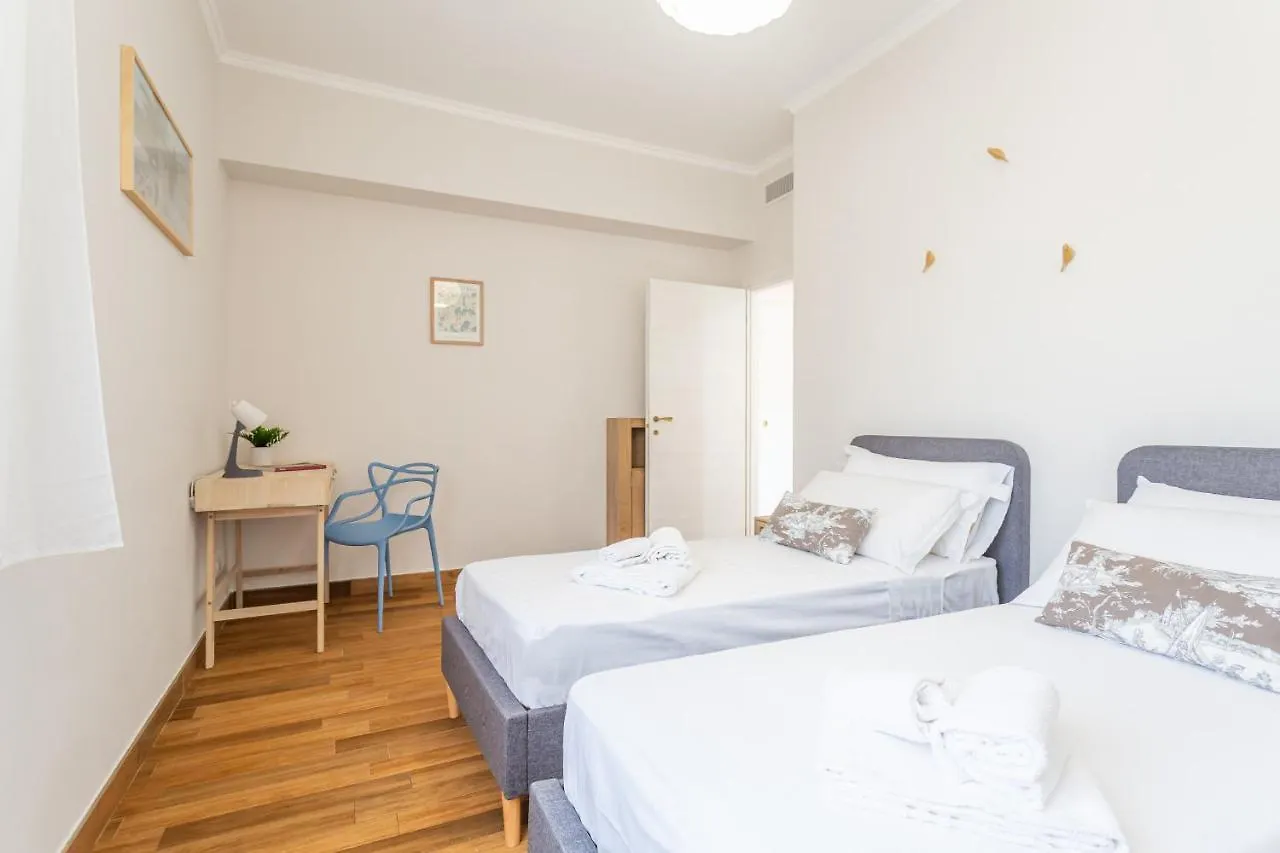 Apartment Maison Silvestri Rome Italy