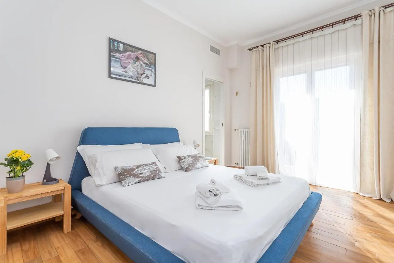 Apartment Maison Silvestri Rome